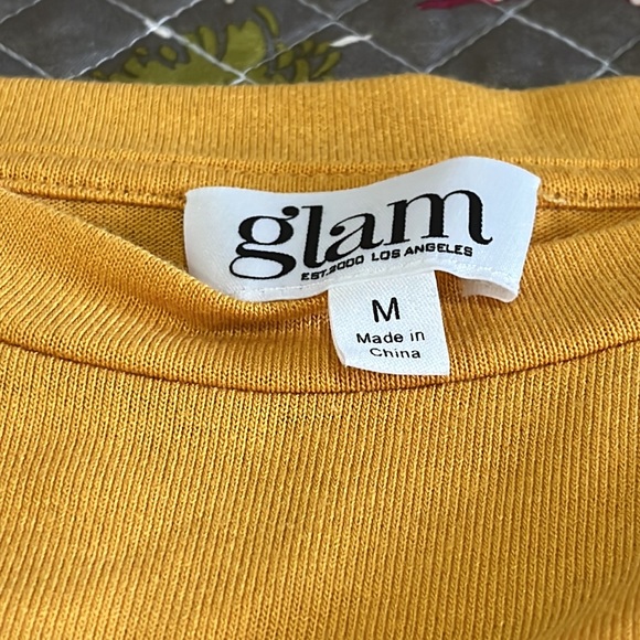 Glam Sunny Sunflower Yellow Tie Front Short Sleeve Top, Size Medium - Picture 12 of 12